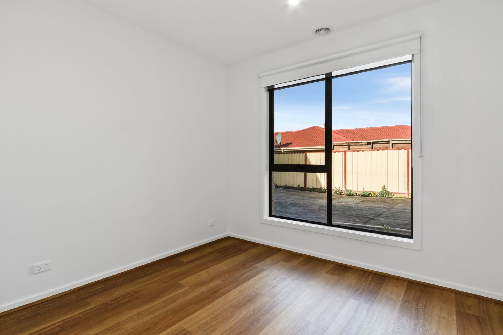 BRAND NEW TOWNHOUSE STYLISH AND MODERN
