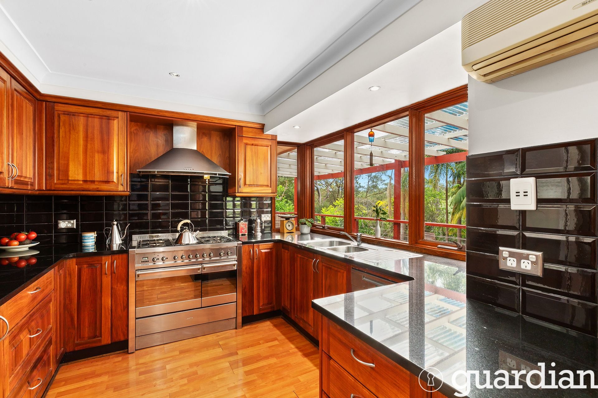 97 Appletree Drive Cherrybrook NSW, Cherrybrook - Thumbnail 4