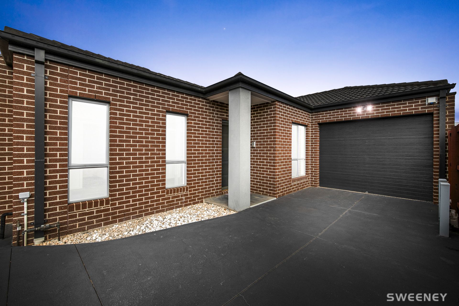 2/9 Ison Court, Altona Meadows - Thumbnail 2