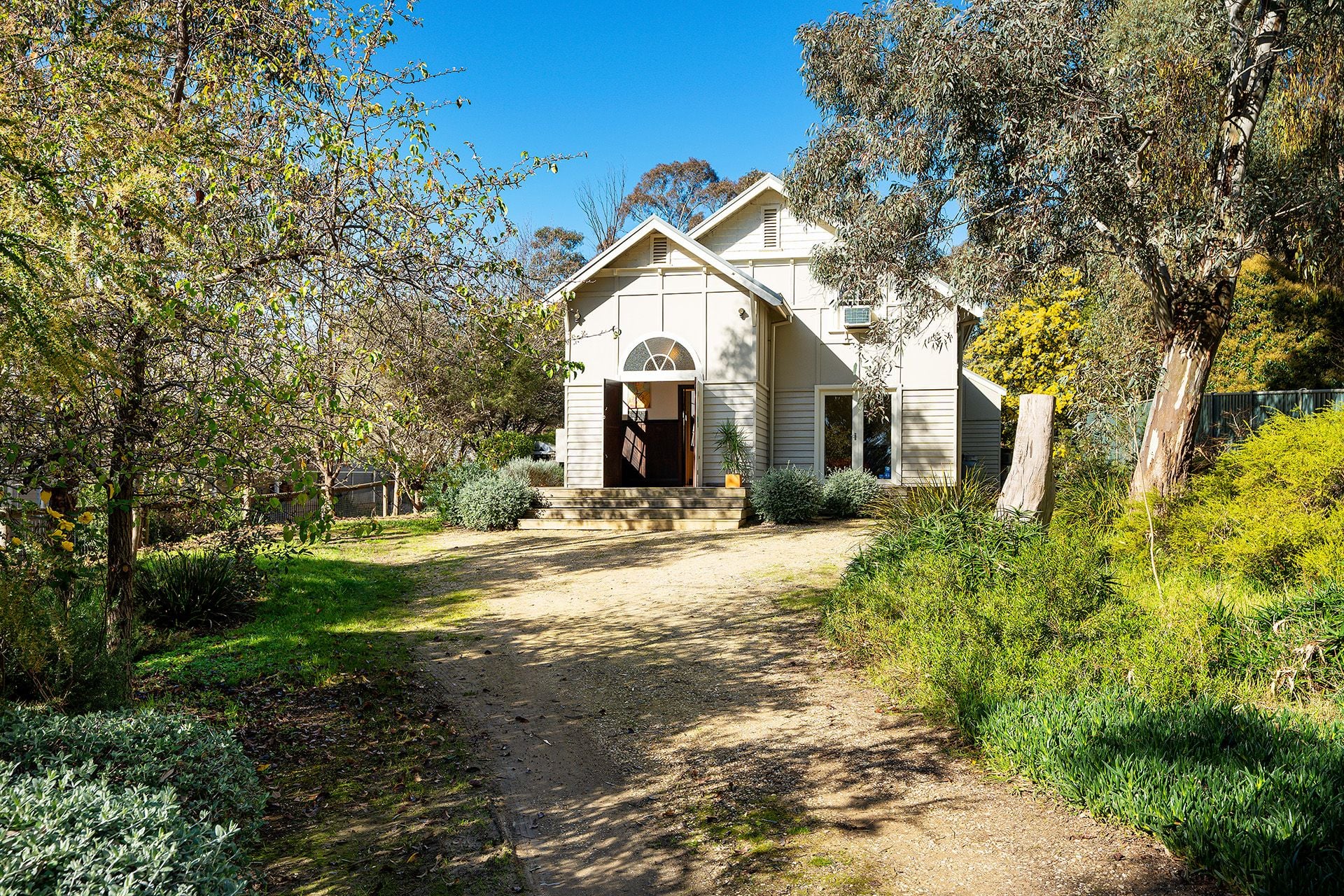 138 Victoria Road, Harcourt - Thumbnail 2