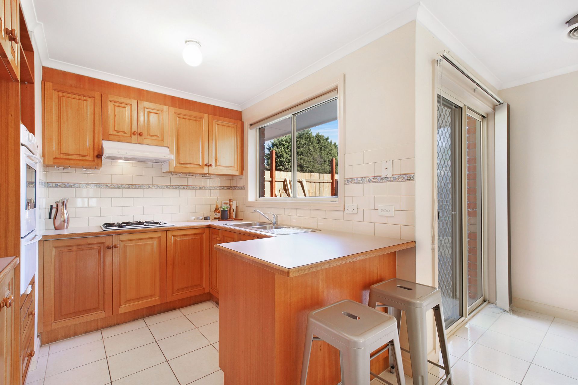 Easy-Care Living, Central Location