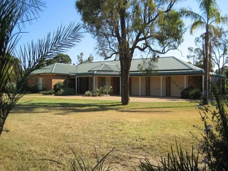 21 Canoona Avenue, Windsor Downs - Thumbnail 2