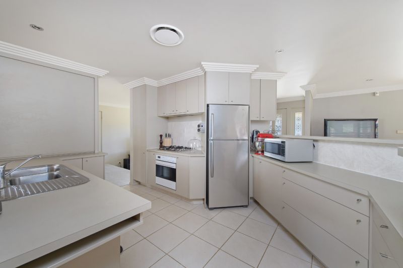 24 St Andrews Avenue Port Macquarie NSW, Port Macquarie - Thumbnail 5