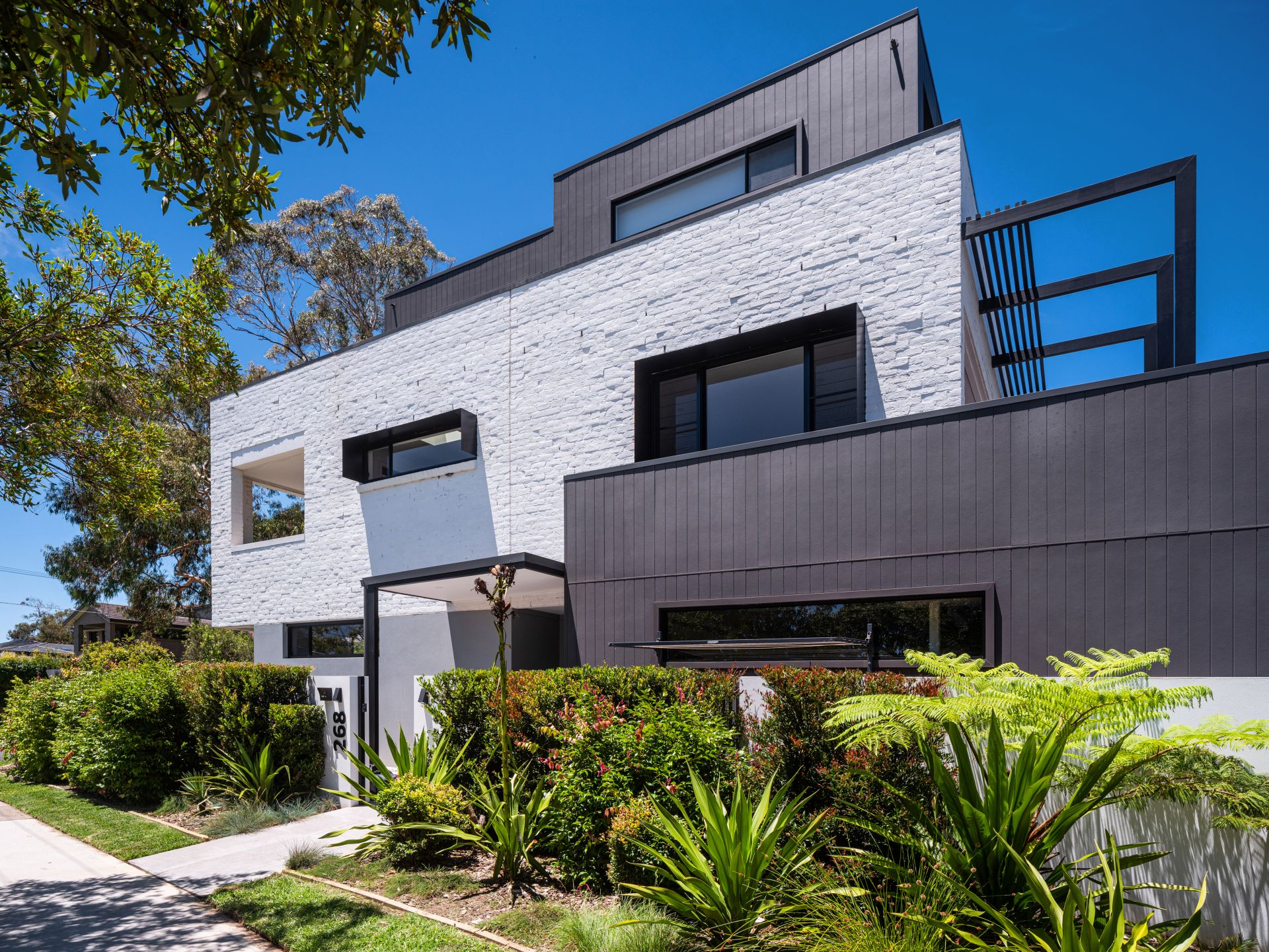 268 Willarong Road, Caringbah South NSW, Caringbah South - Thumbnail 2