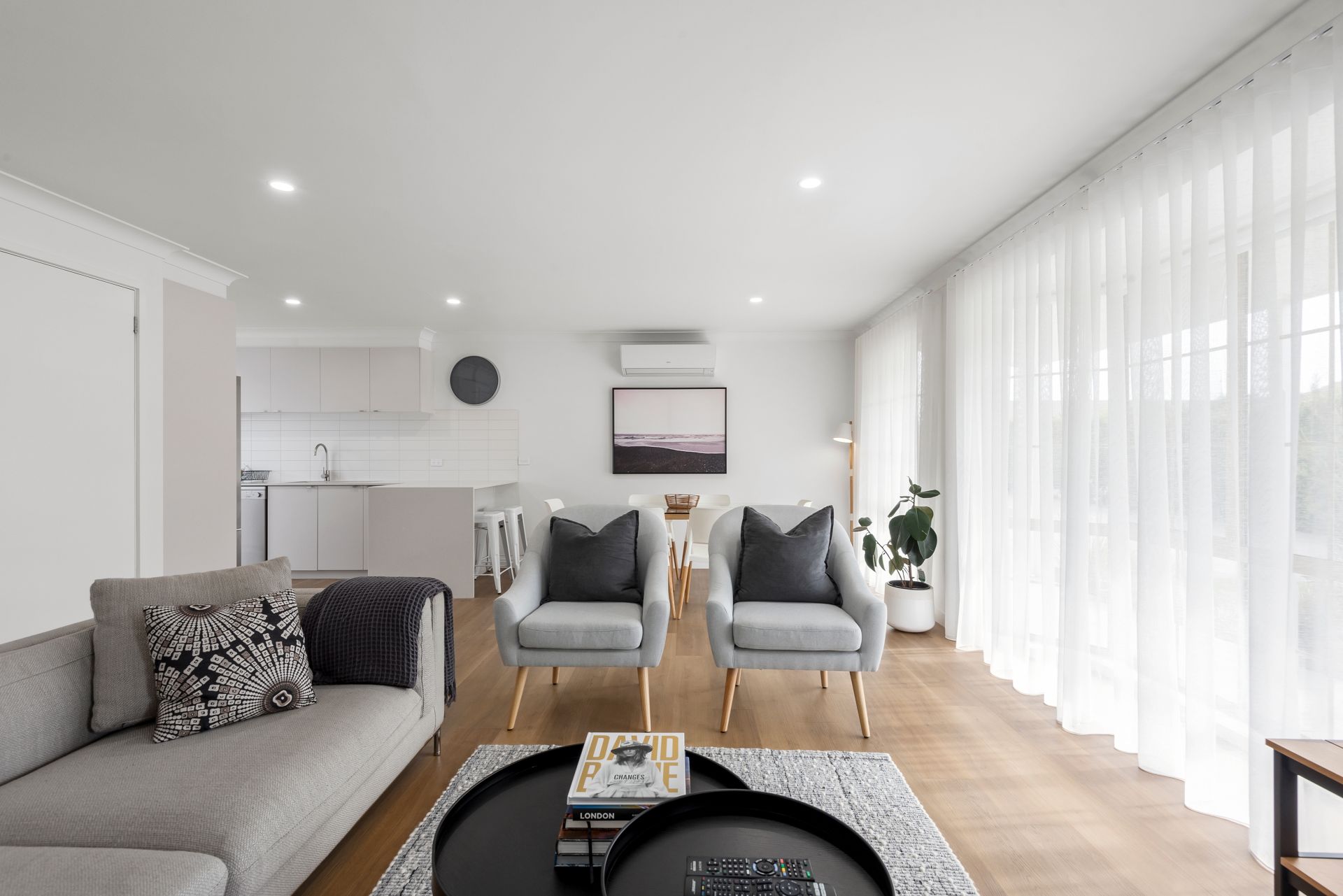 2/10 Bridge Road Barwon Heads VIC, Barwon Heads - Thumbnail 2