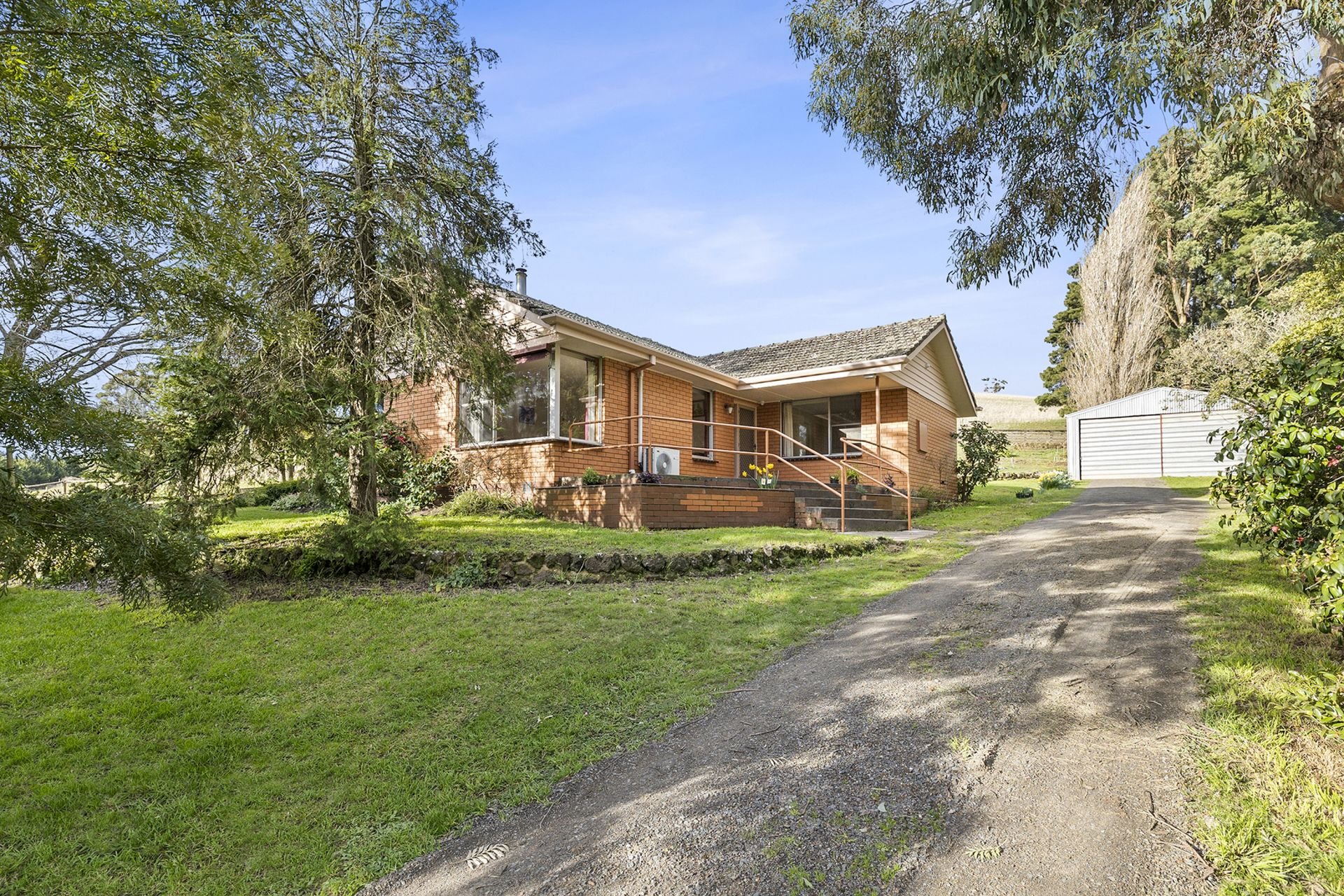 16 Bell Avenue, Mount Helen Ballarat Real Estate Pty Ltd