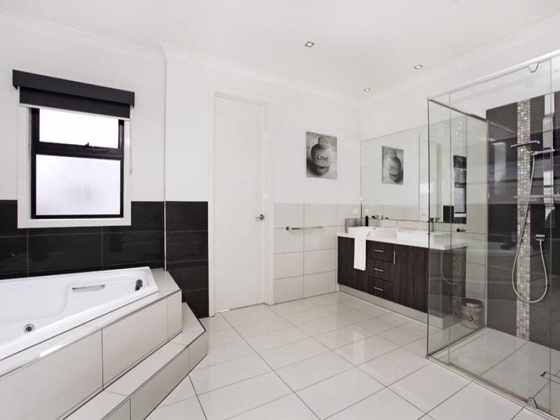25 Coppin Lane, Caroline Springs - Thumbnail 8