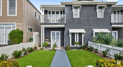 Tullimbar, 24A Balmoral Parade