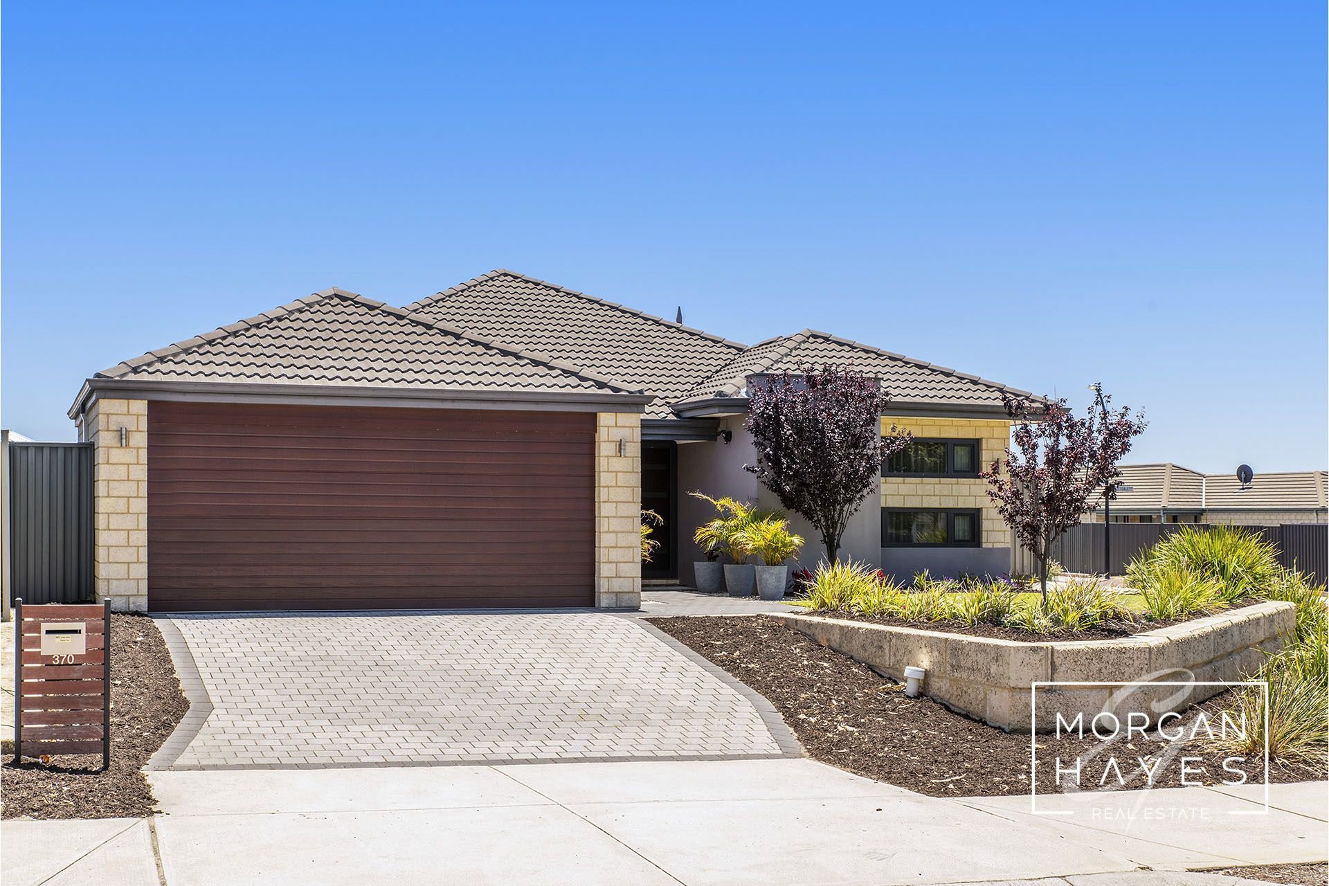 370 Millhouse Road, Aveley & Hayes Real Estate
