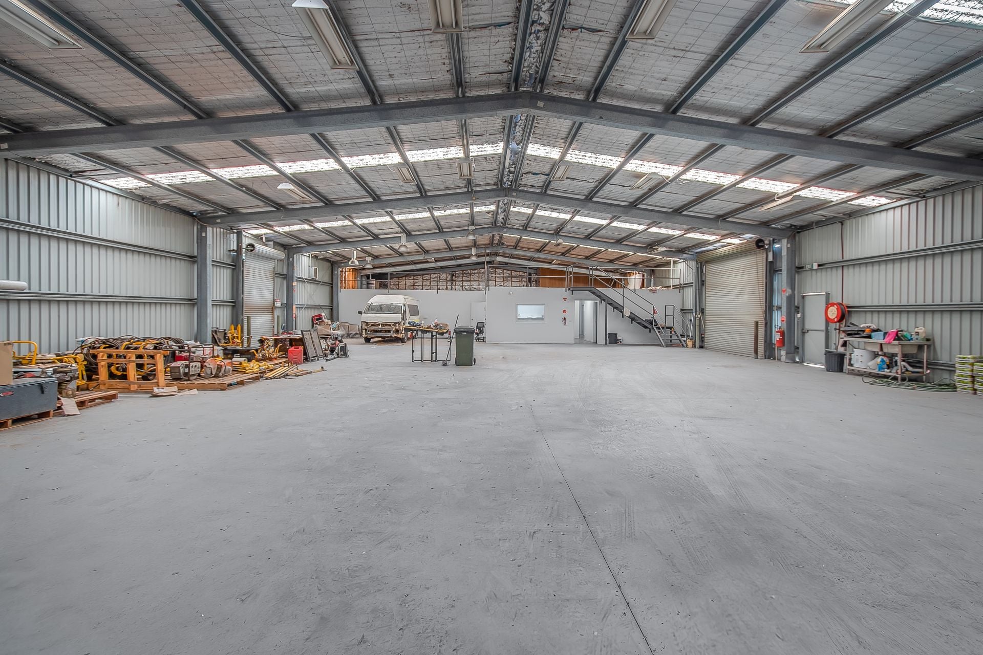 Versatile Warehouse/Factory off Hume Highway