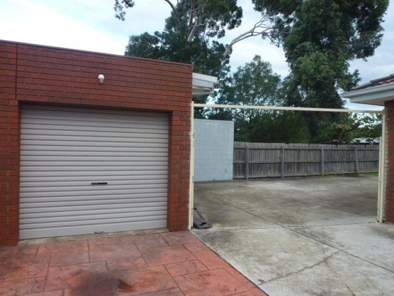 GREAT HOME IN GREAT LOCATION