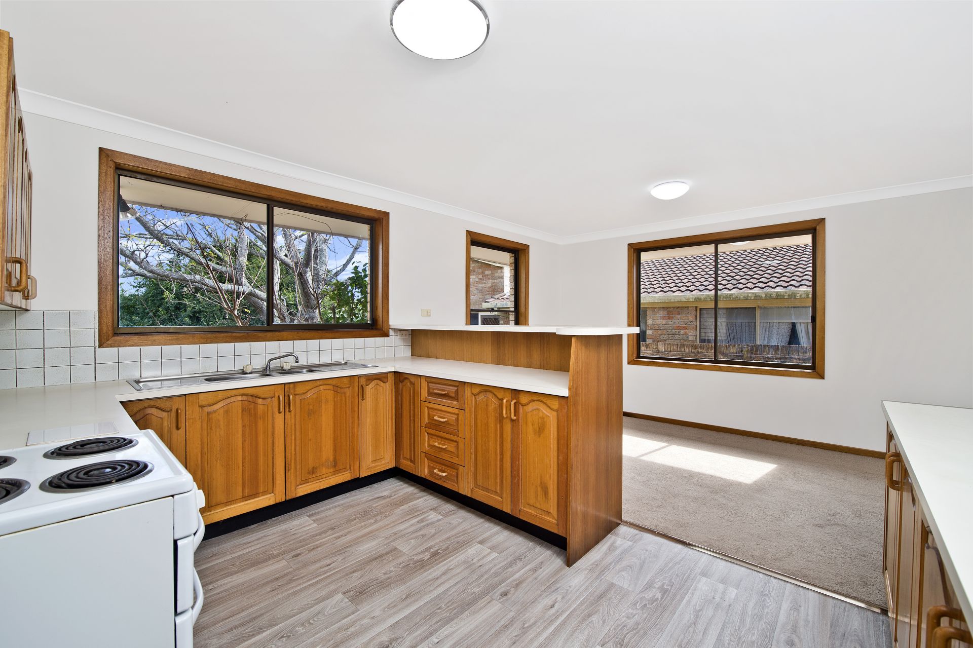16 Rosehill Avenue Port Macquarie NSW, Port Macquarie - Thumbnail 2