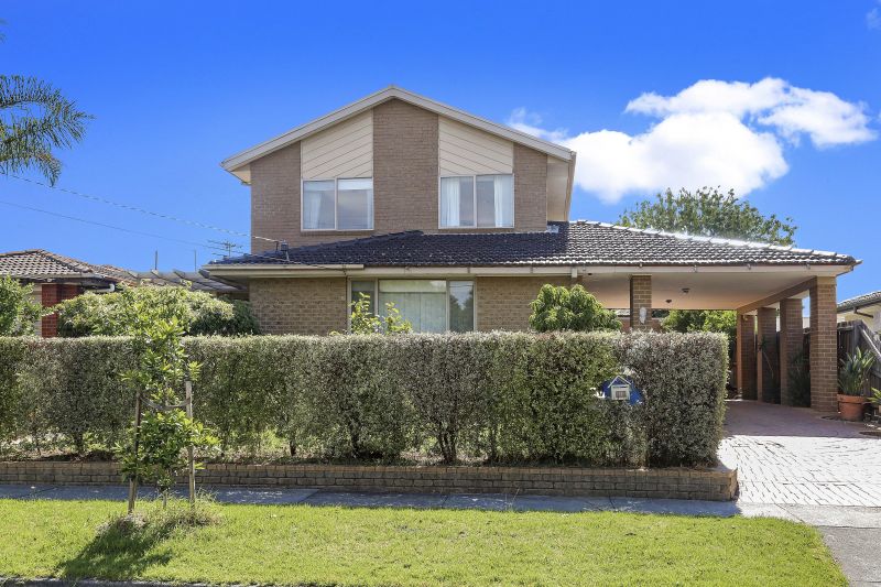 11 Lockton Avenue, Reservoir