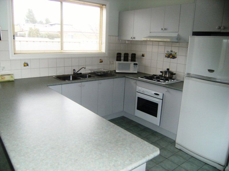 2 Gilmore Lane, Caroline Springs - Thumbnail 3