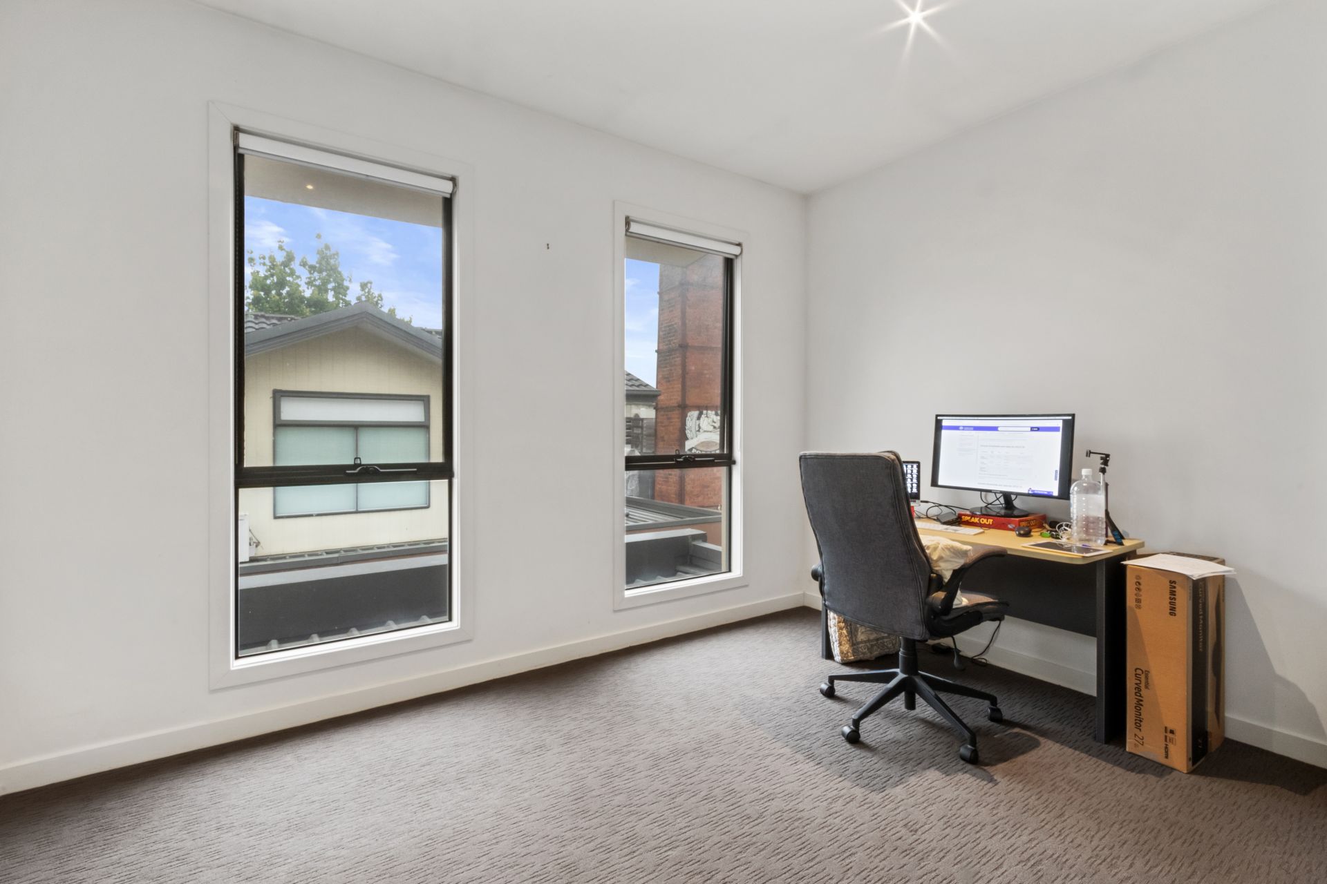 Executive Residence in Tree Lined Street