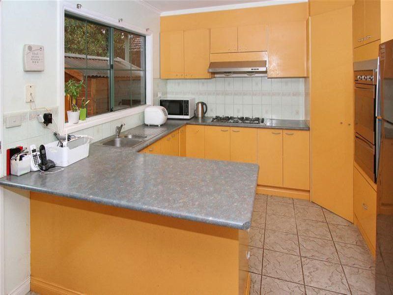 Spacious Townhouse With Everything At Your Feet