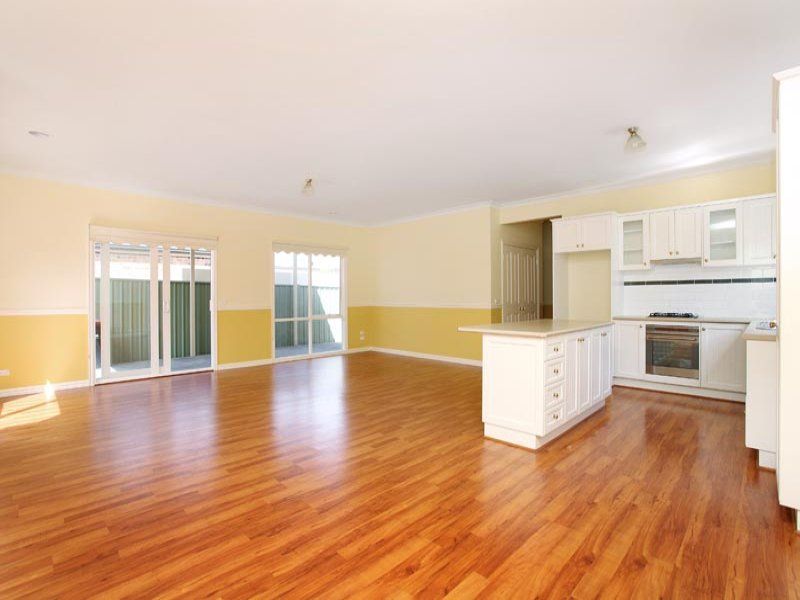 33 Asthima Way, Caroline Springs - Thumbnail 5