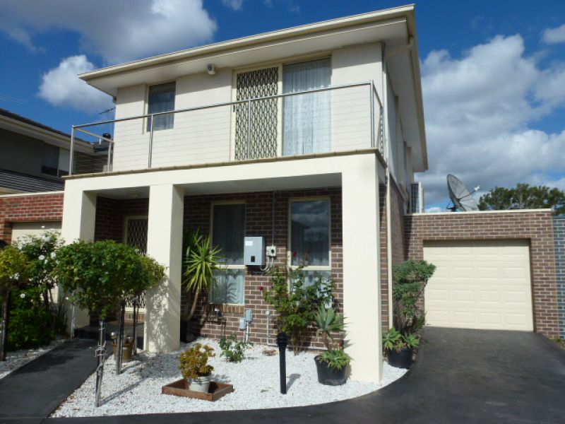 6/11-13 Olive Street, Reservoir