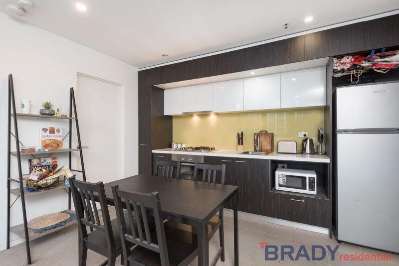 609/8 Sutherland Street MELBOURNE VIC, Melbourne - Thumbnail 2