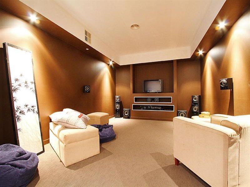 Sophisticated, Elegant And Refined Family Living
