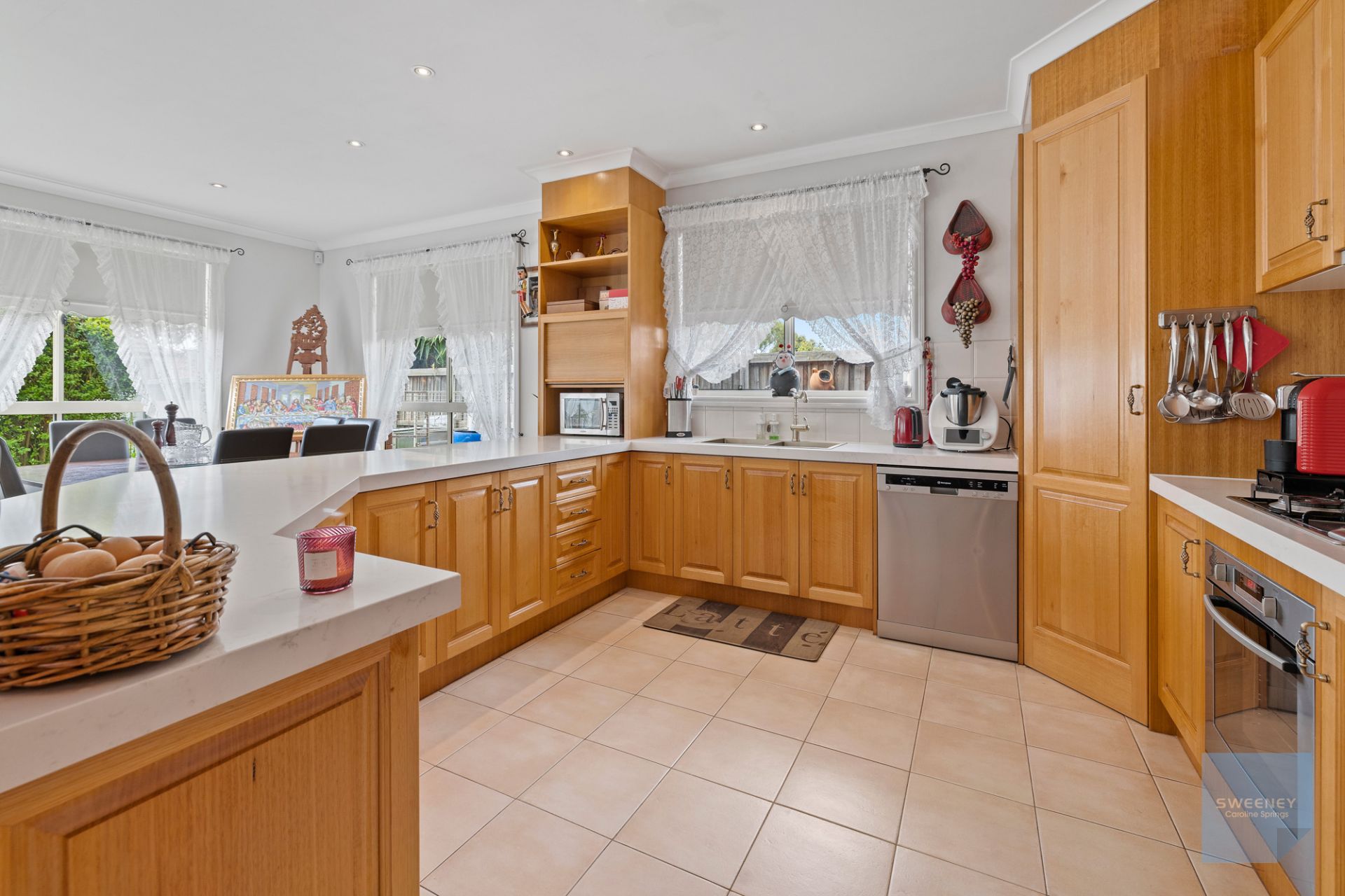 8 Hammersley Place, Caroline Springs - Thumbnail 8