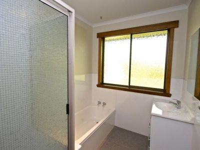 3
 
 
 
  
 
 
 1
 
 
 
  
 
 
 2
 
 
 
 
 
 
 
 6 Thomas Street, ULVERSTONE TAS 7315, Ulverstone - Thumbnail 8