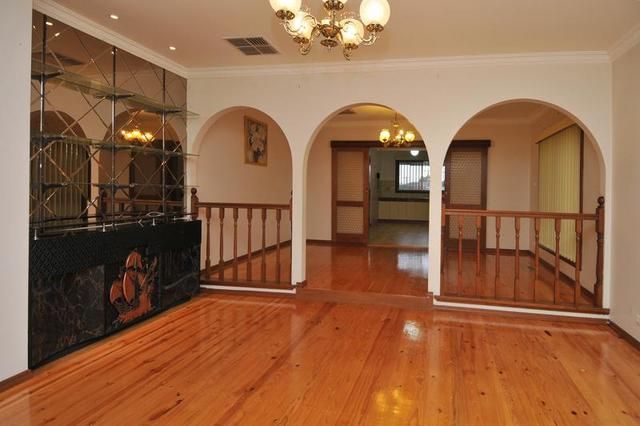 QUIET COURT LOCATION!