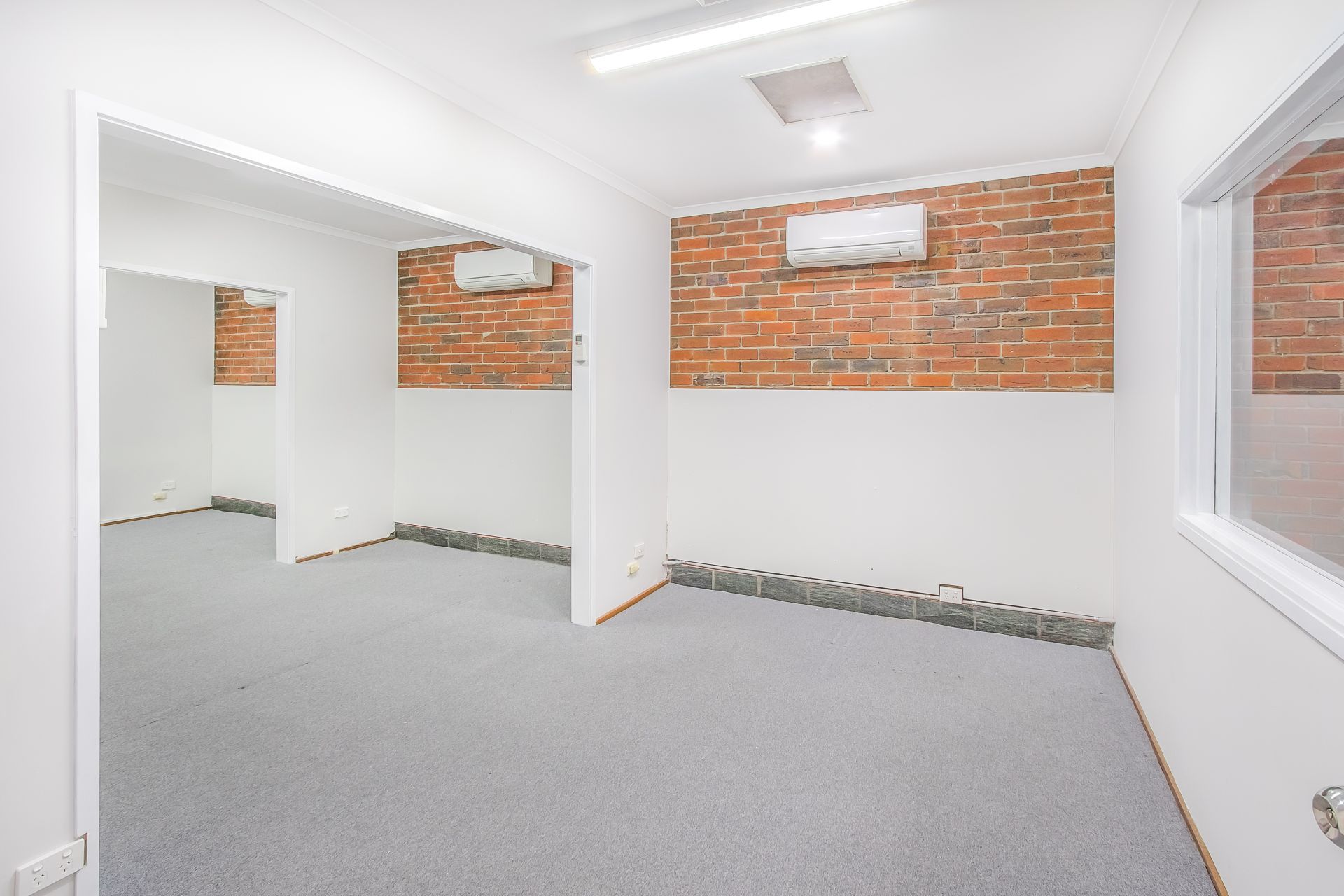 CORPORATE OFFICE SPACE