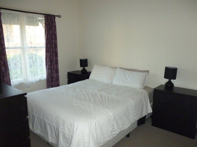 24 Braeside Walk, Caroline Springs - Thumbnail 6