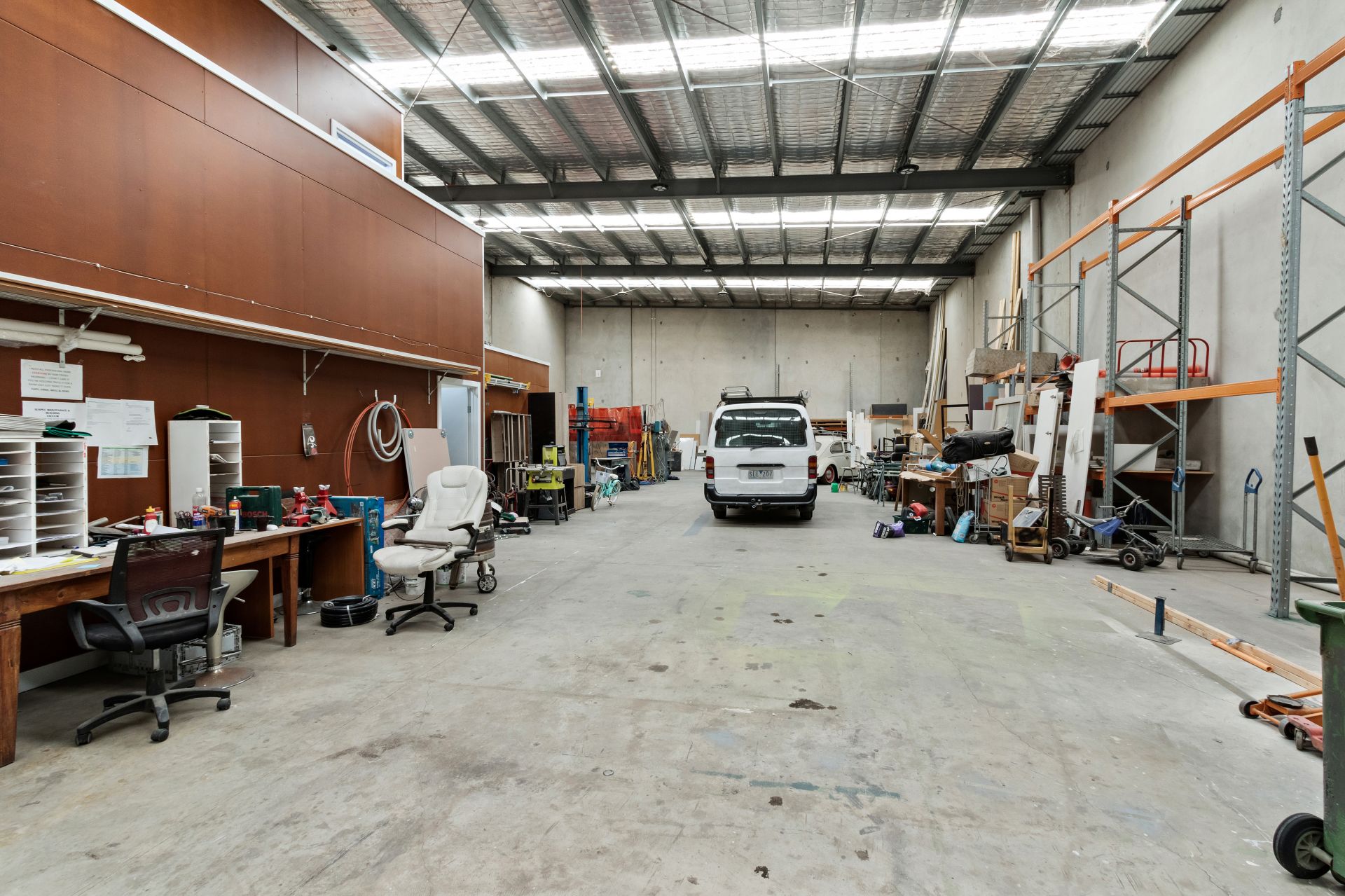 EXCELLENT WAREHOUSE FACILITY