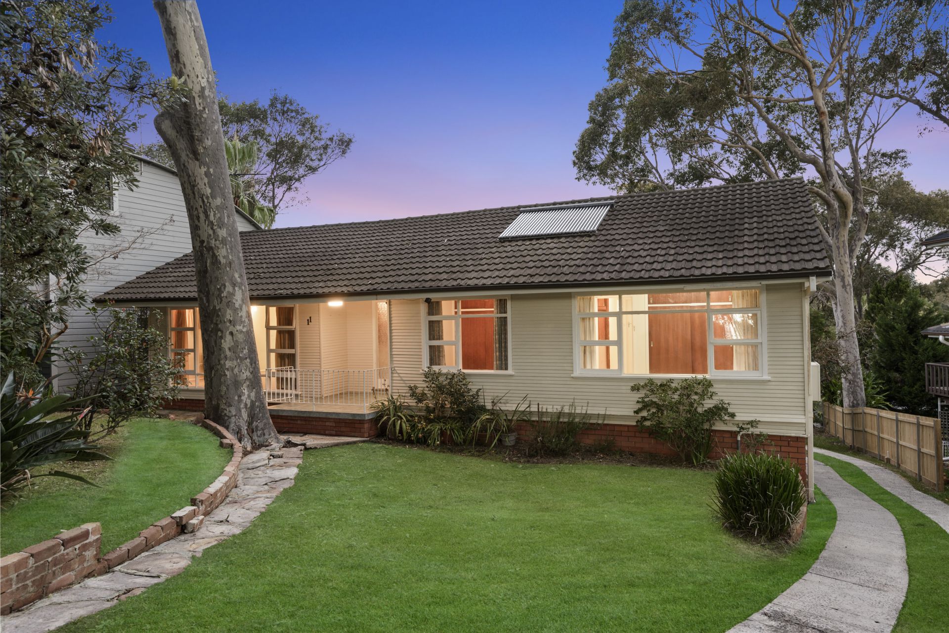 11 Dolphin Crescent Avalon Beach NSW, Avalon Beach - Thumbnail 4