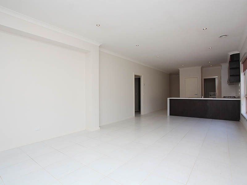 23 Manny Paul Circuit, Burnside Heights - Thumbnail 4
