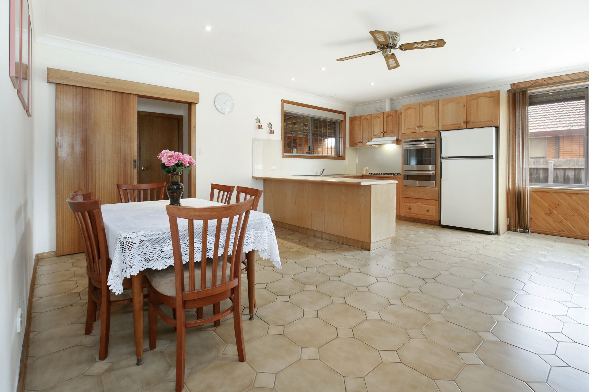 Real Estate For Sale 11 Kingsway Drive Lalor , VIC