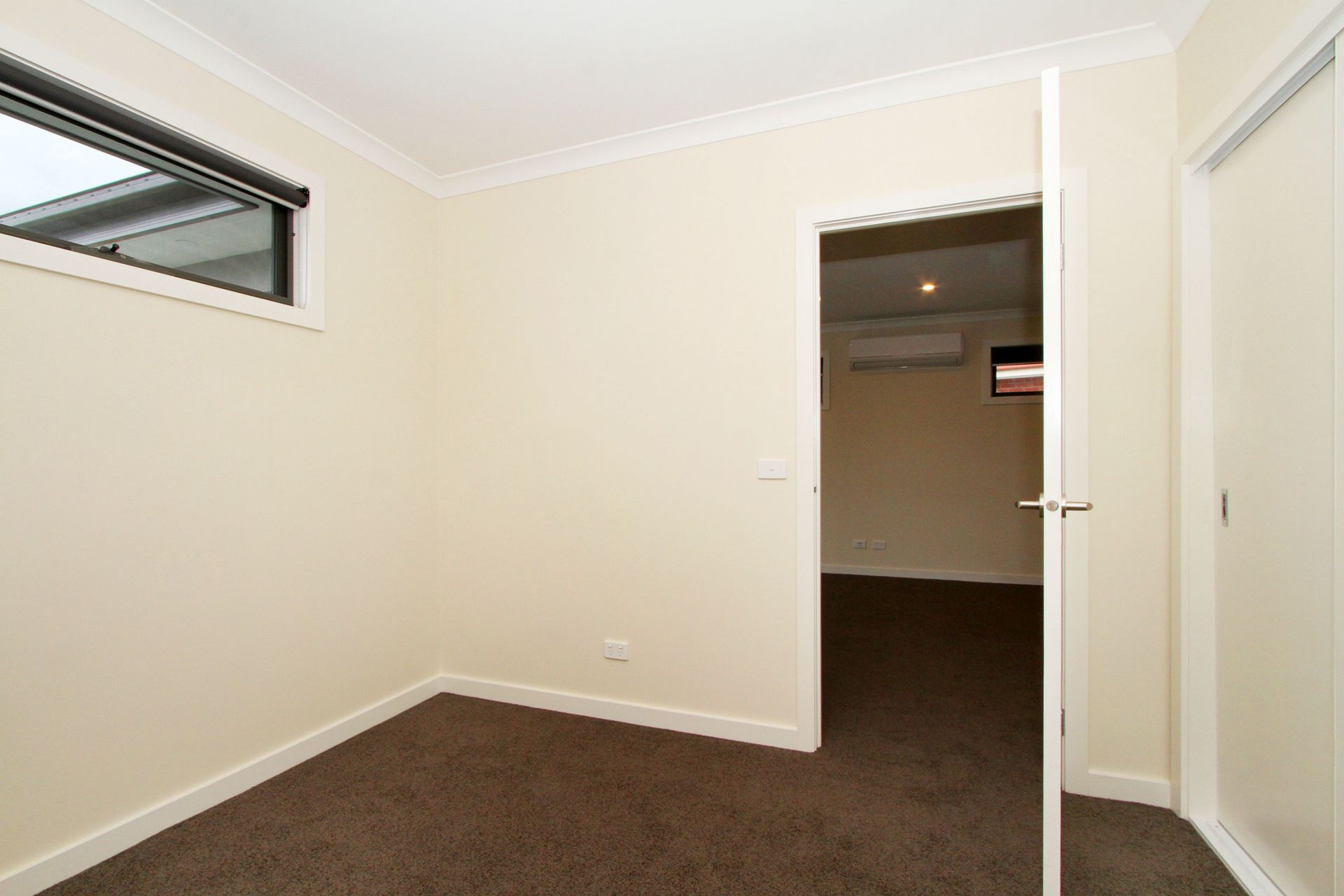BRAND NEW - Perfect top floor apartment!
