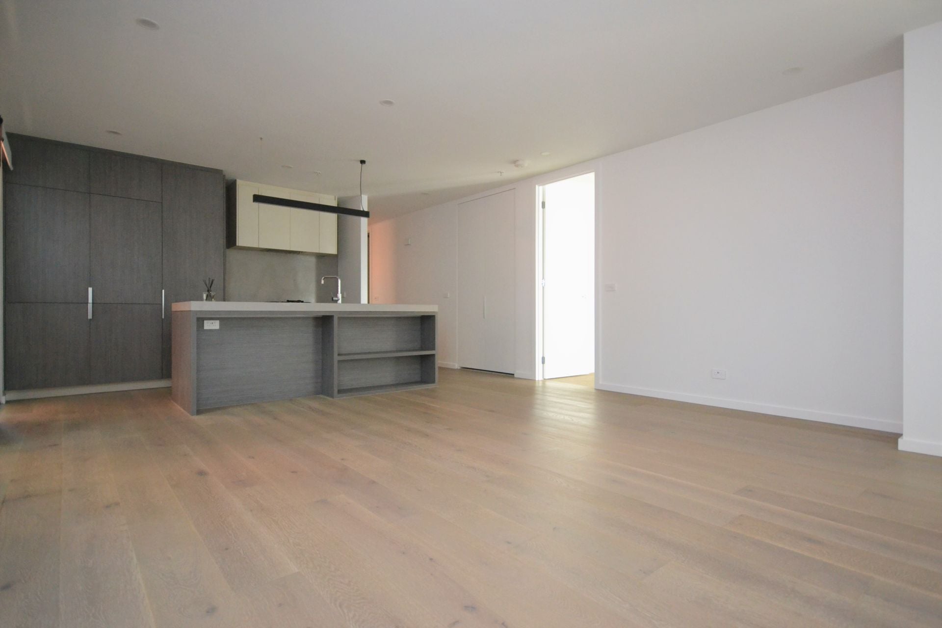 Stunning designer apartment in a luxury Abbotsford complex