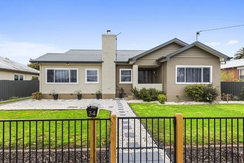 34 Moore Street COLAC VIC