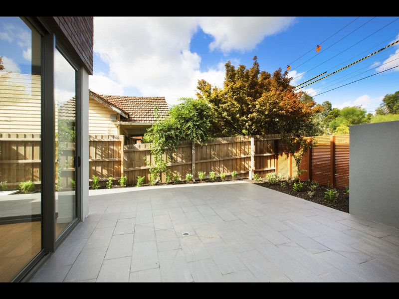10/4 Wills Street, Glen Iris - Thumbnail 3