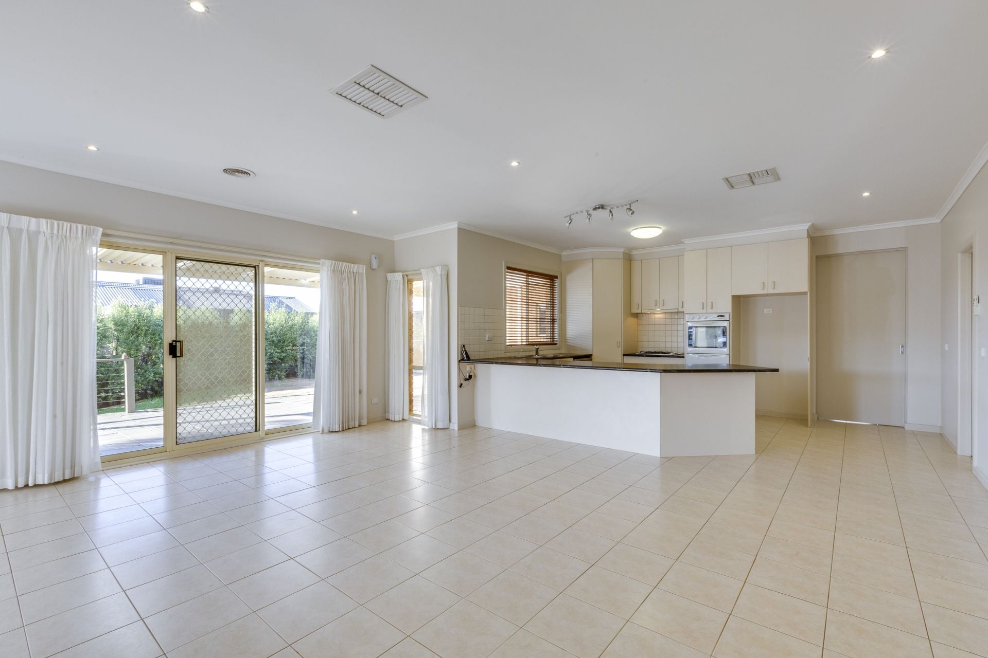 9 Dunn Court, Bacchus Marsh - Thumbnail 7