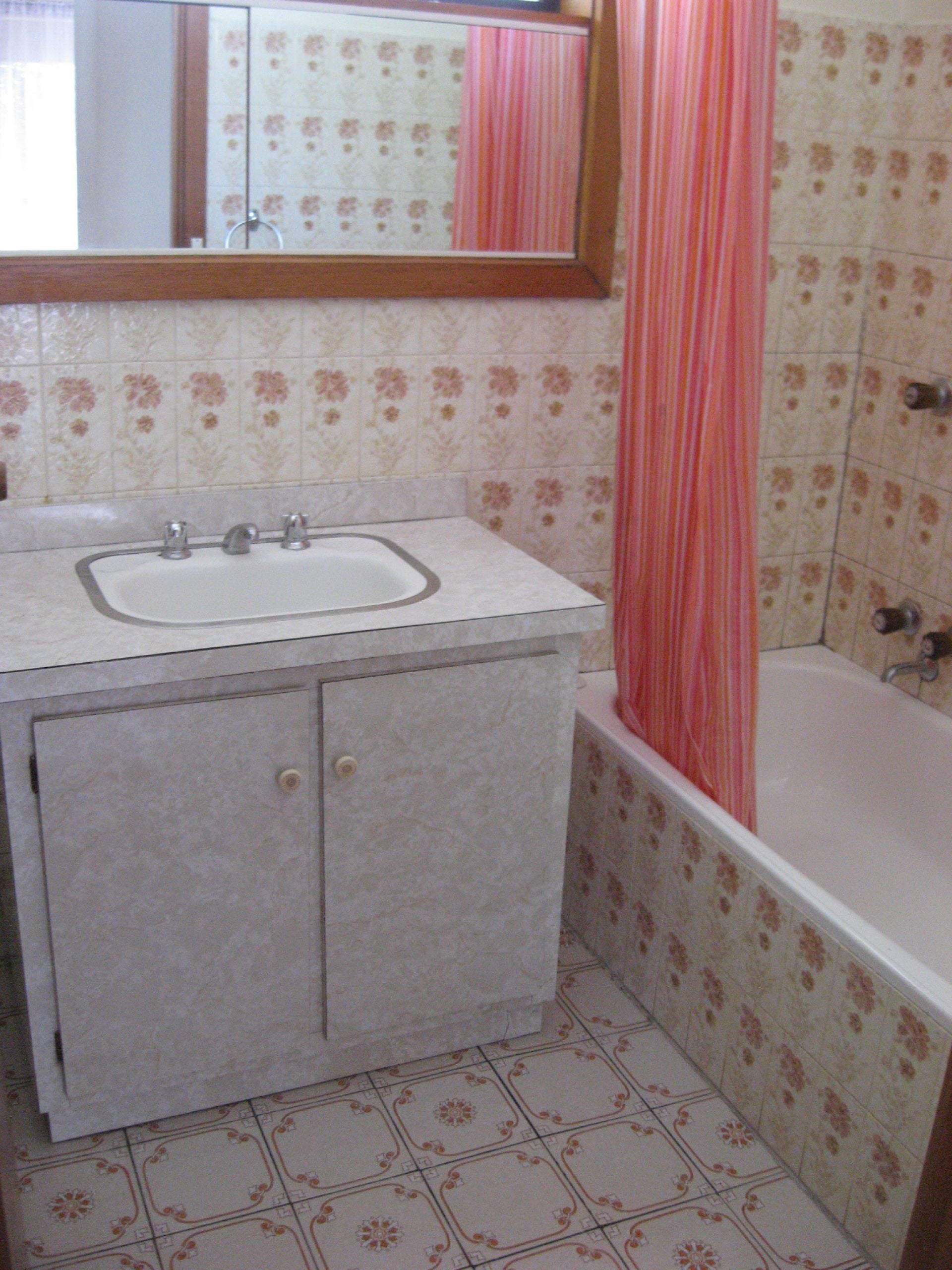 NEAT AND TIDY 2 BEDROOM UNIT