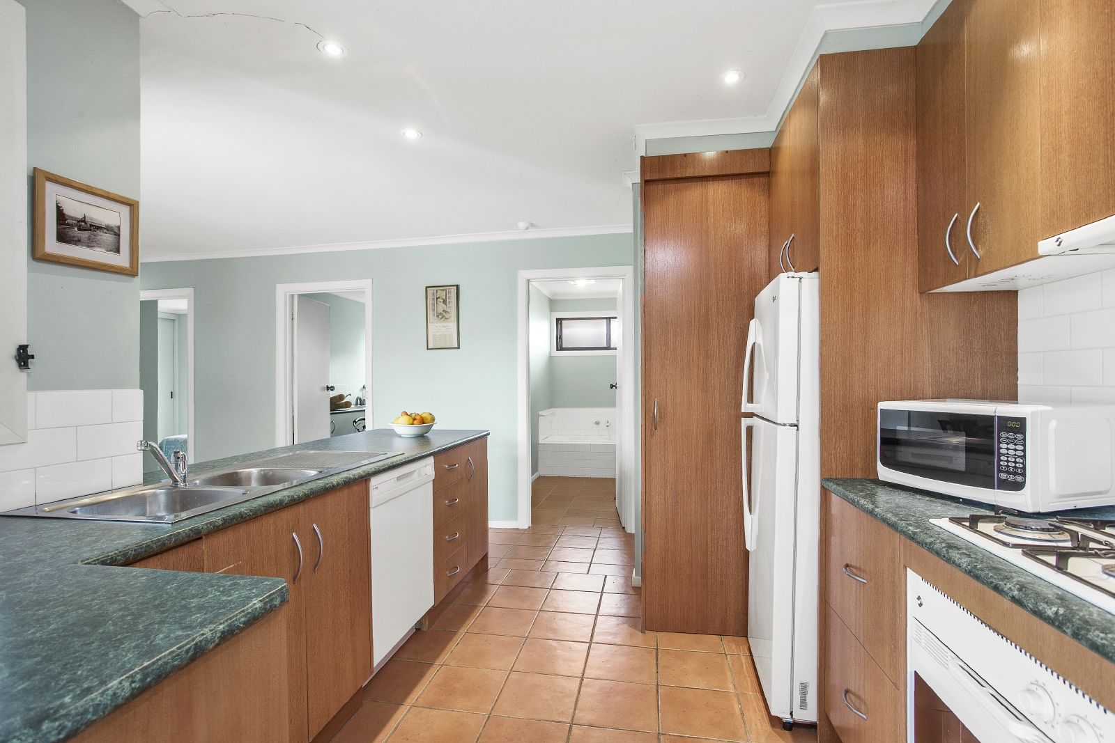 Real Estate For Sale 15 Heath Close Ocean Grove , VIC