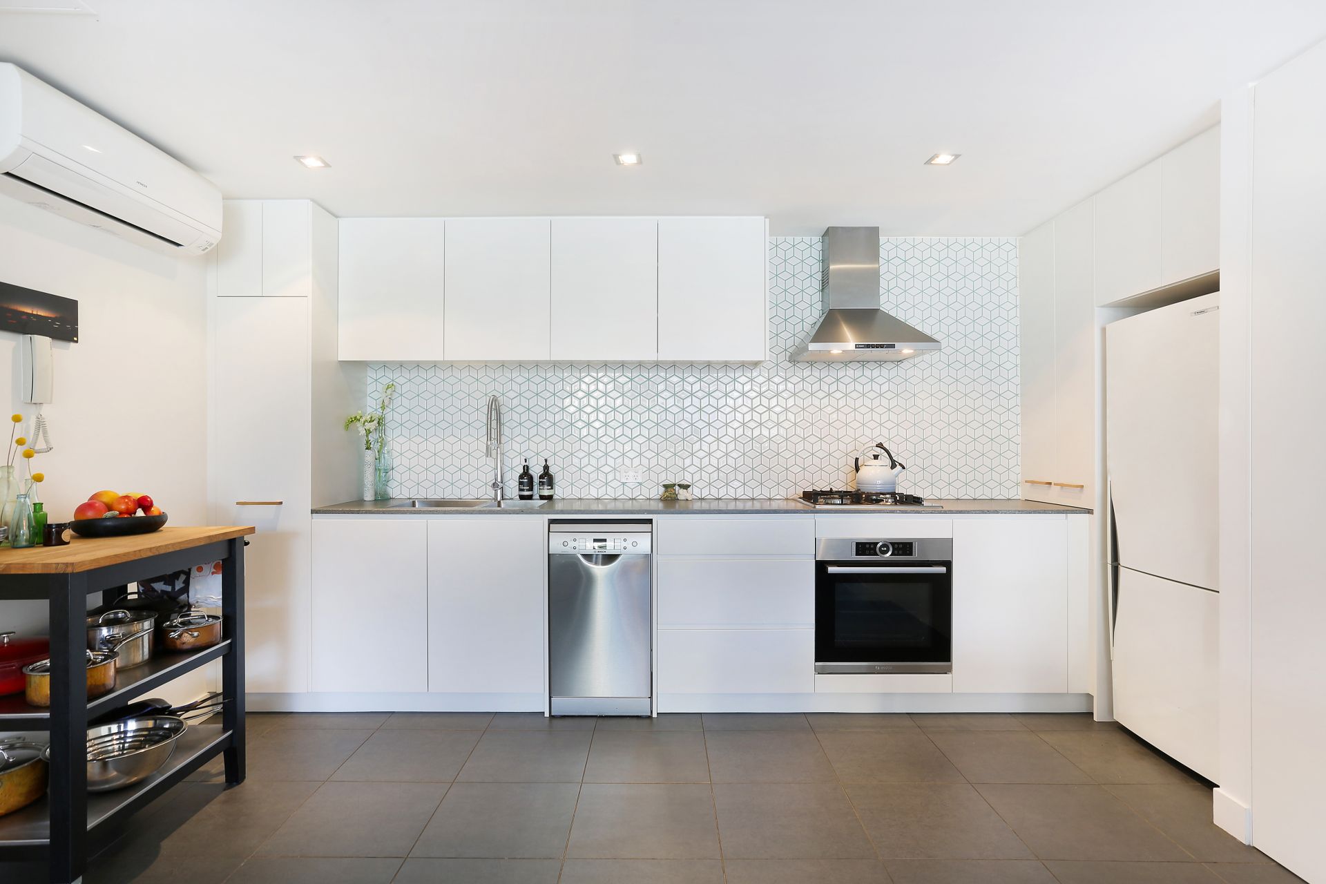 427/169 Phillip Street, Waterloo, Waterloo - Thumbnail 4