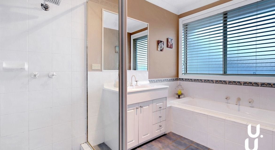 Glenmore Park 12 Butcherbird Place