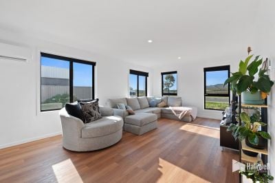 7 Beachrock View, East Devonport, East Devonport - Thumbnail 3