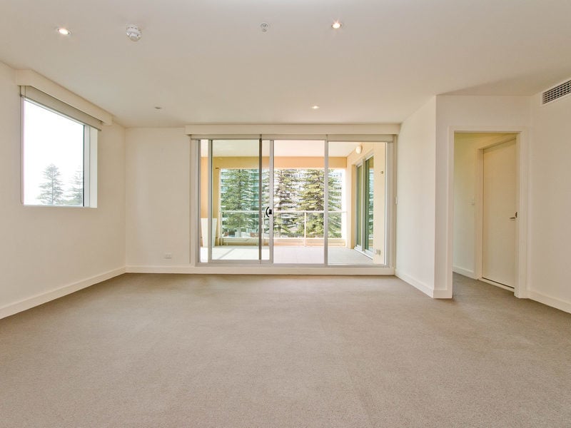 305/19 Holdfast Promenade Glenelg 5045