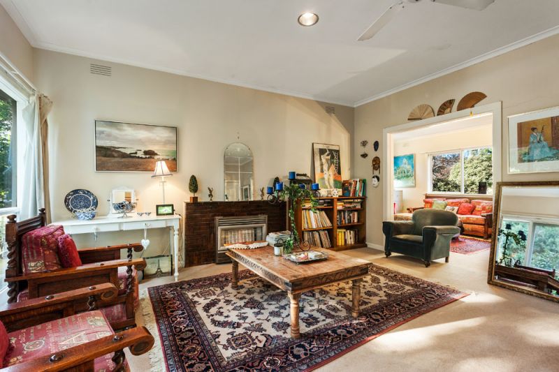 82 Broughton Road, Surrey Hills - Thumbnail 2