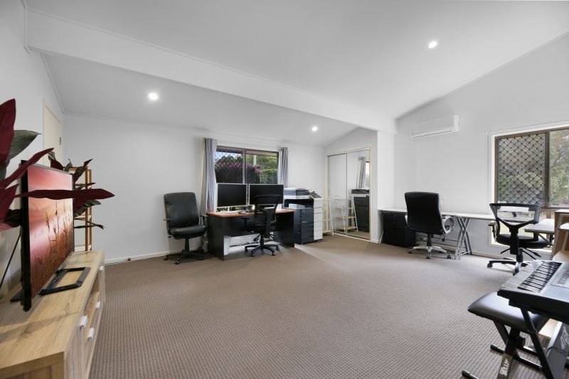 Real Estate For Sale 28 Clarence Drive Helensvale , QLD