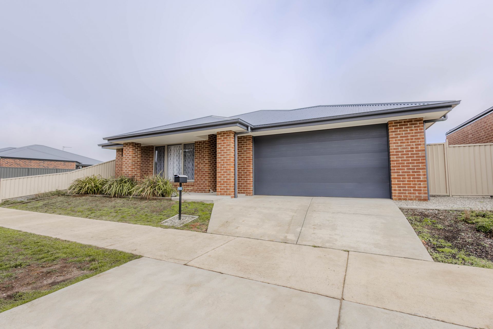 438 Rodier Street Canadian VIC, Canadian - Thumbnail 2