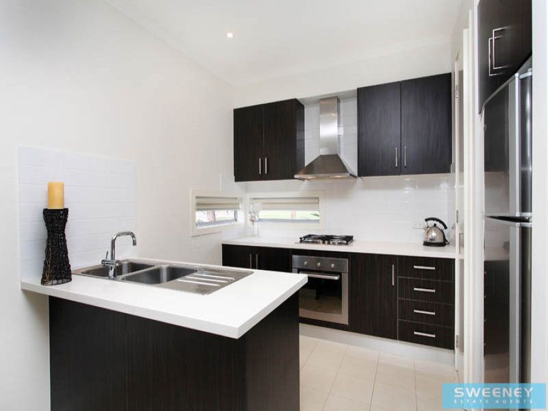 1 Vancluse Lane, Caroline Springs - Thumbnail 3