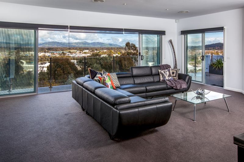 3 Rosella Ridge East Albury NSW, East Albury - Thumbnail 3
