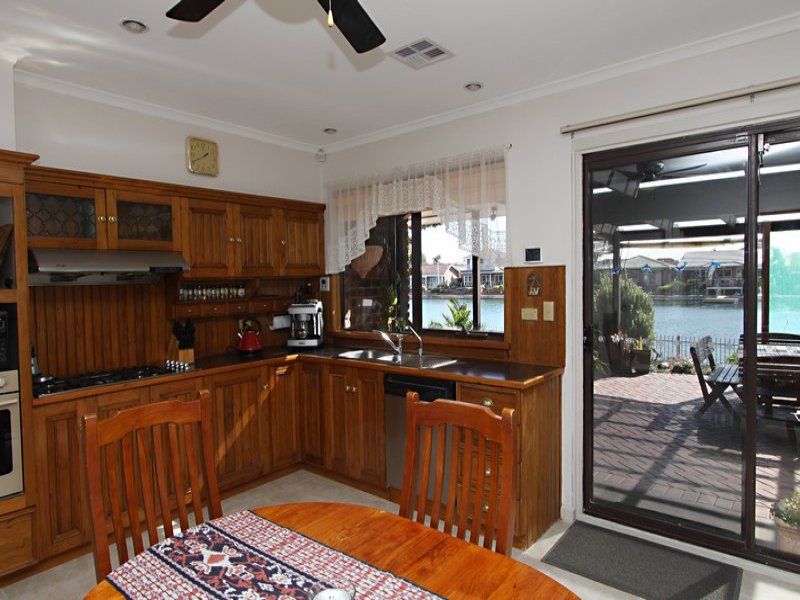 19 Lakeview Avenue West Lakes 5021